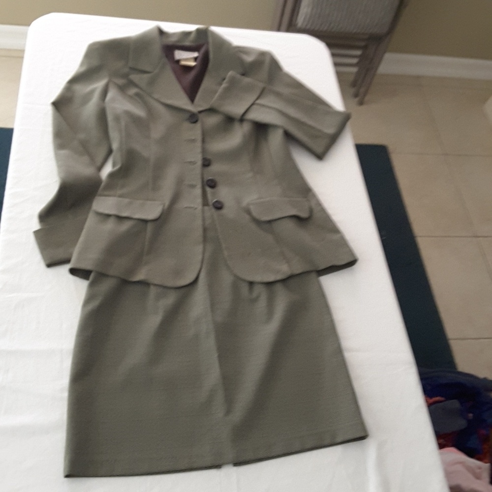 Woman's Blazer and skirt set